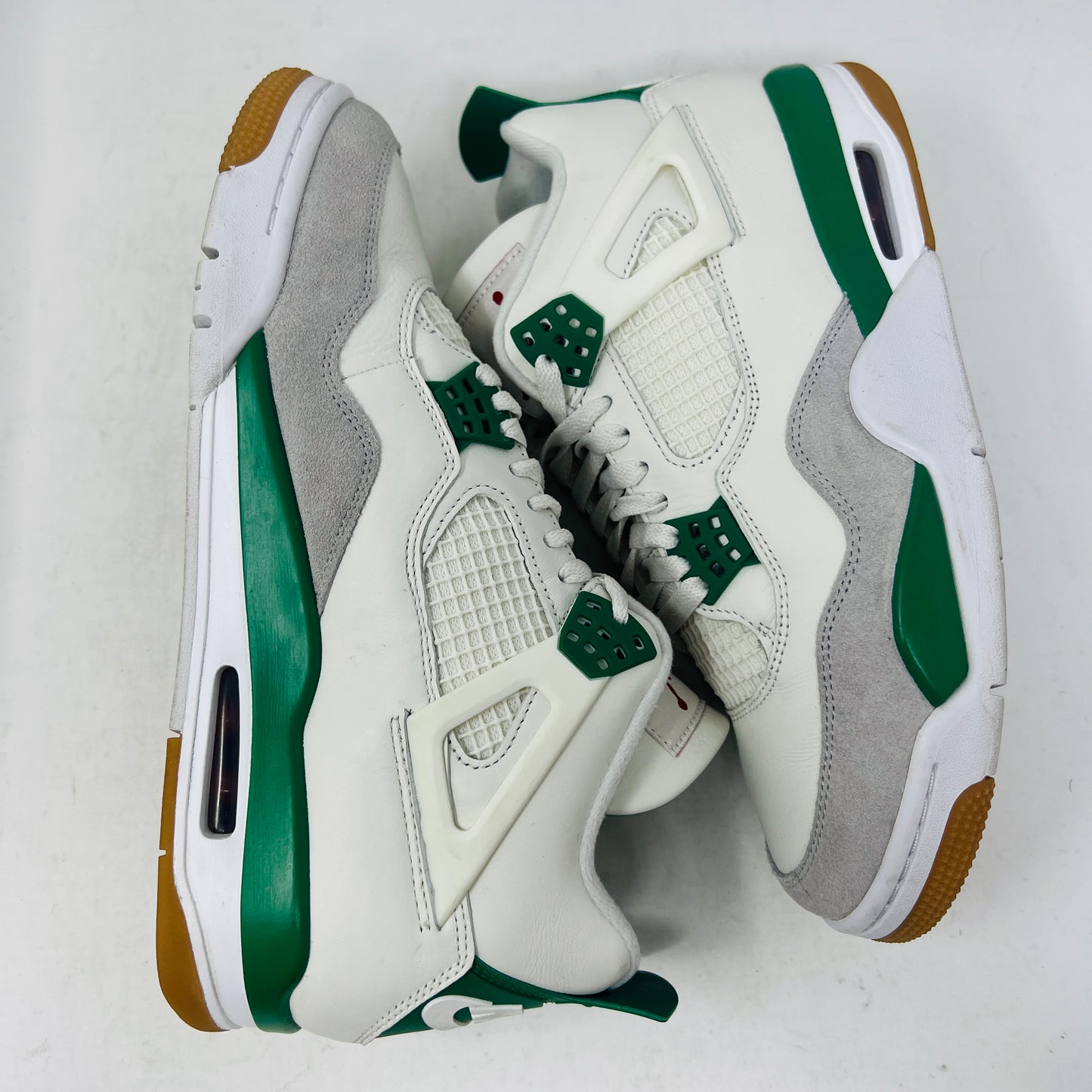 Jordan 4 Retro SB Pine Green