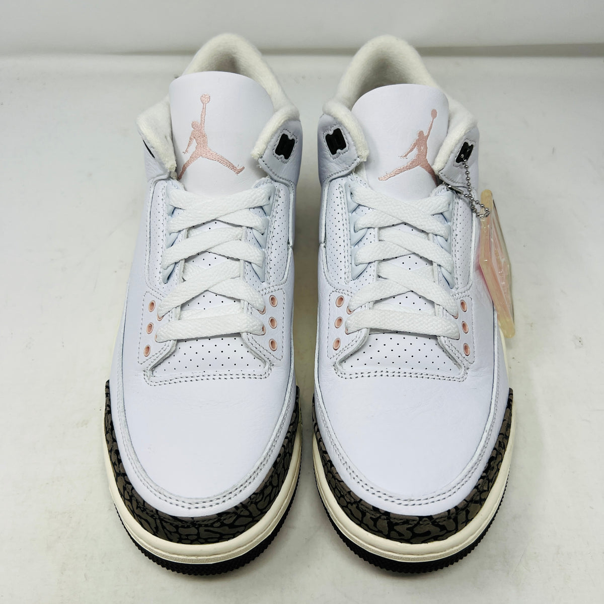 Jordan 3 Retro Neapolitan Dark Mocha (Women's)