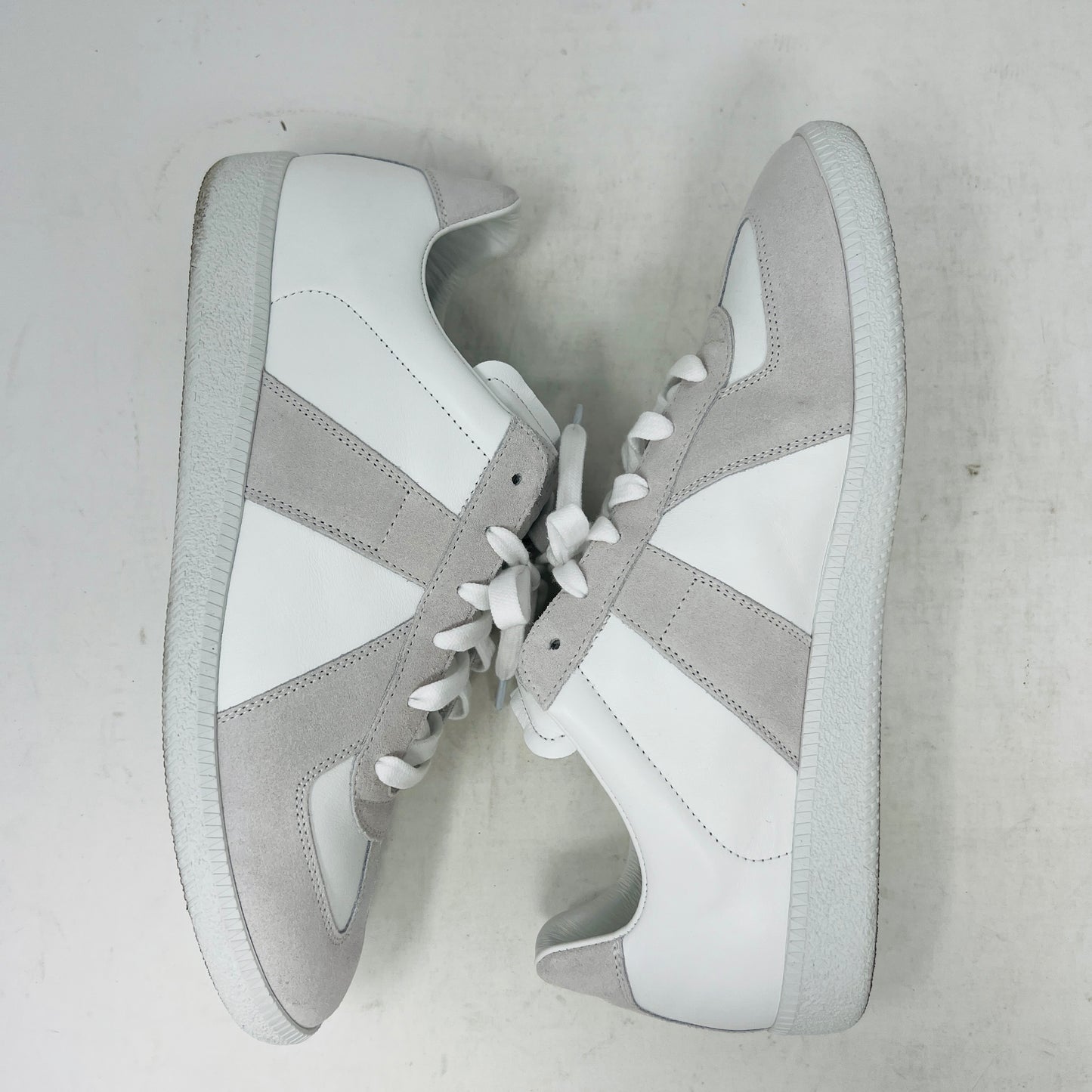 Maison Margiela Replica Off White