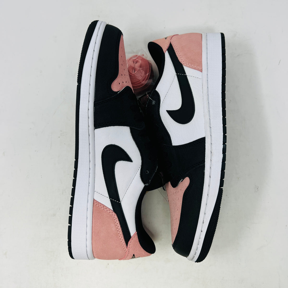 Jordan 1 Low OG Bleached Coral