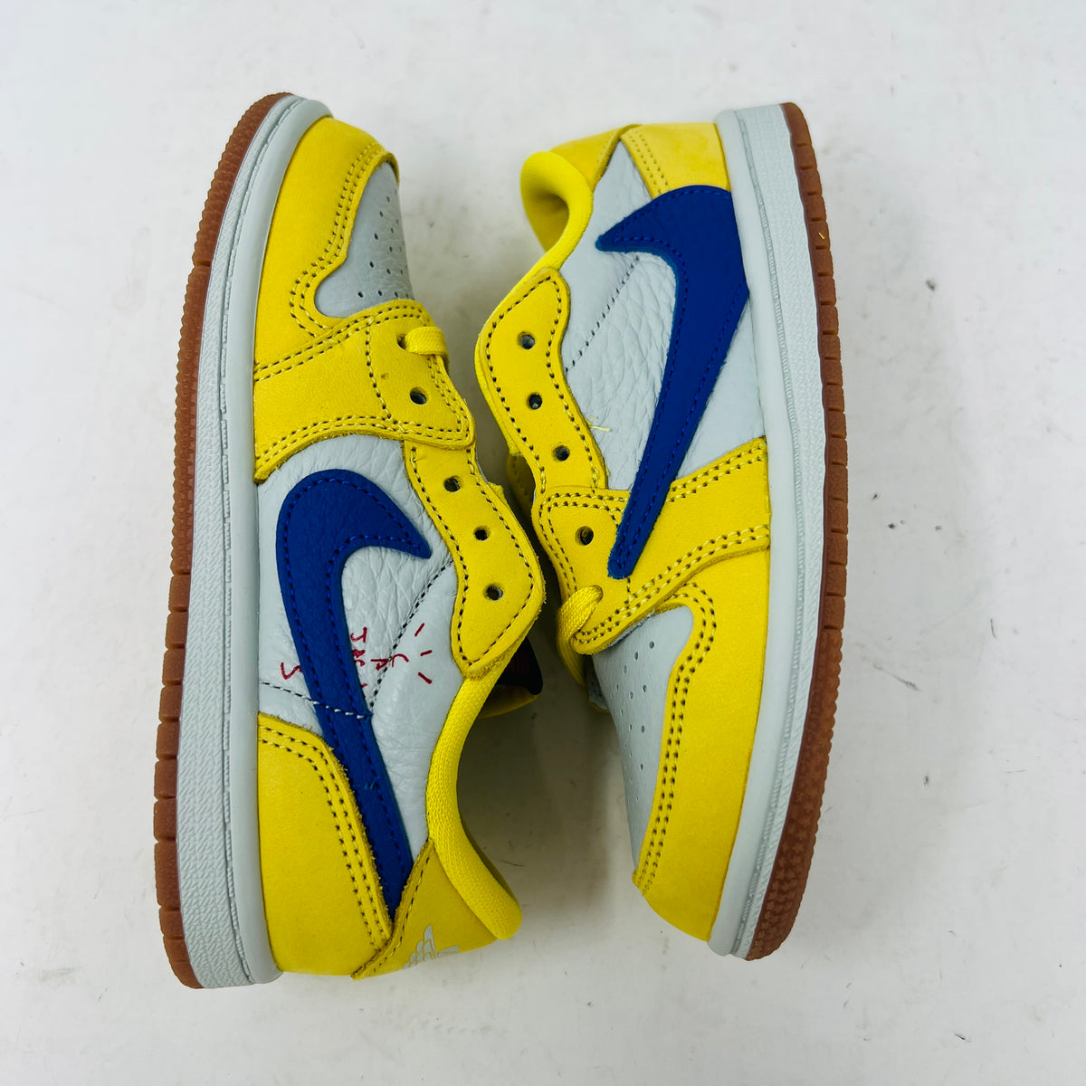 Jordan 1 Retro Low OG SP Travis Scott Canary (TD)