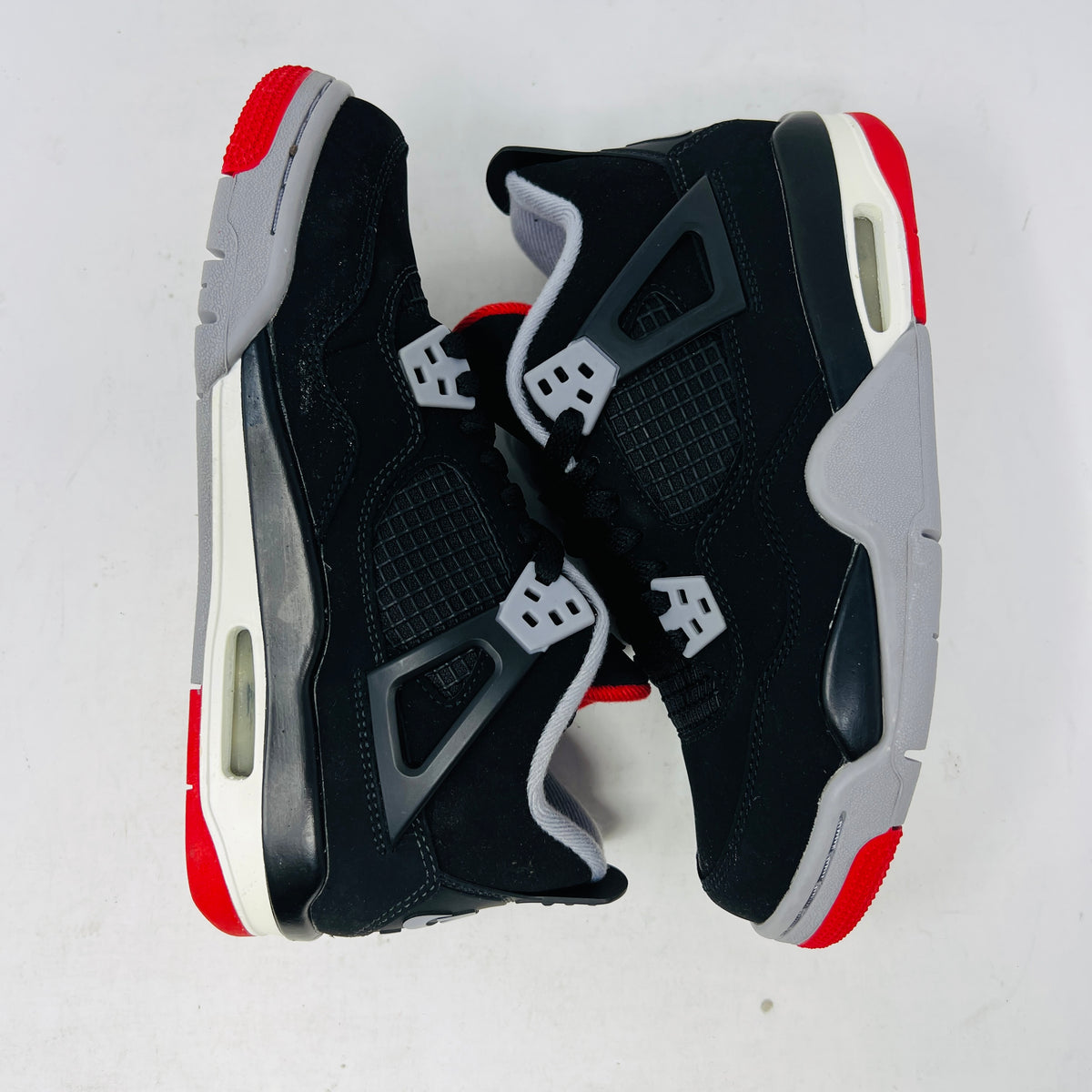 Jordan 4 Retro Bred (2019)