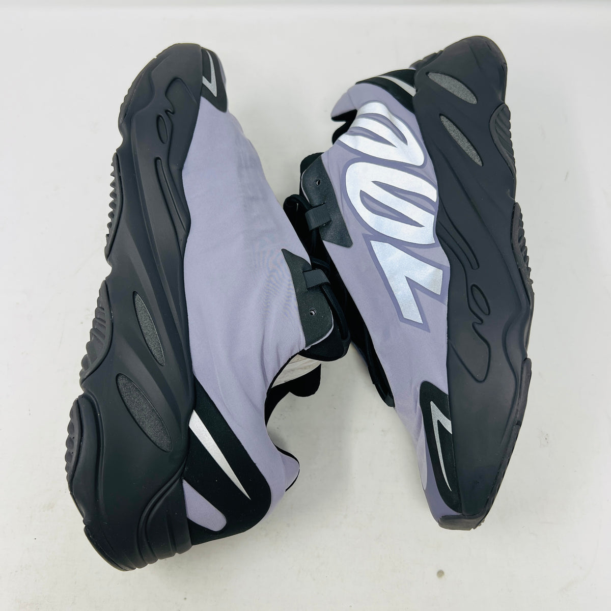 adidas Yeezy Boost 700 MNVN Geode