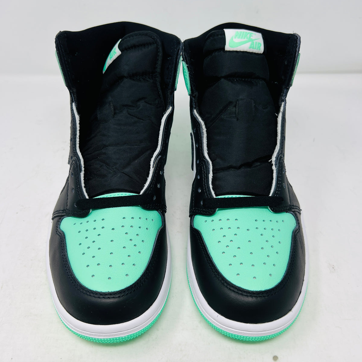Jordan 1 Retro High OG Green Glow