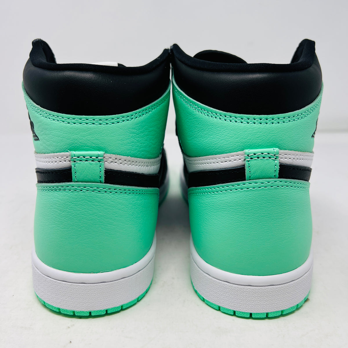 Jordan 1 Retro High OG Green Glow