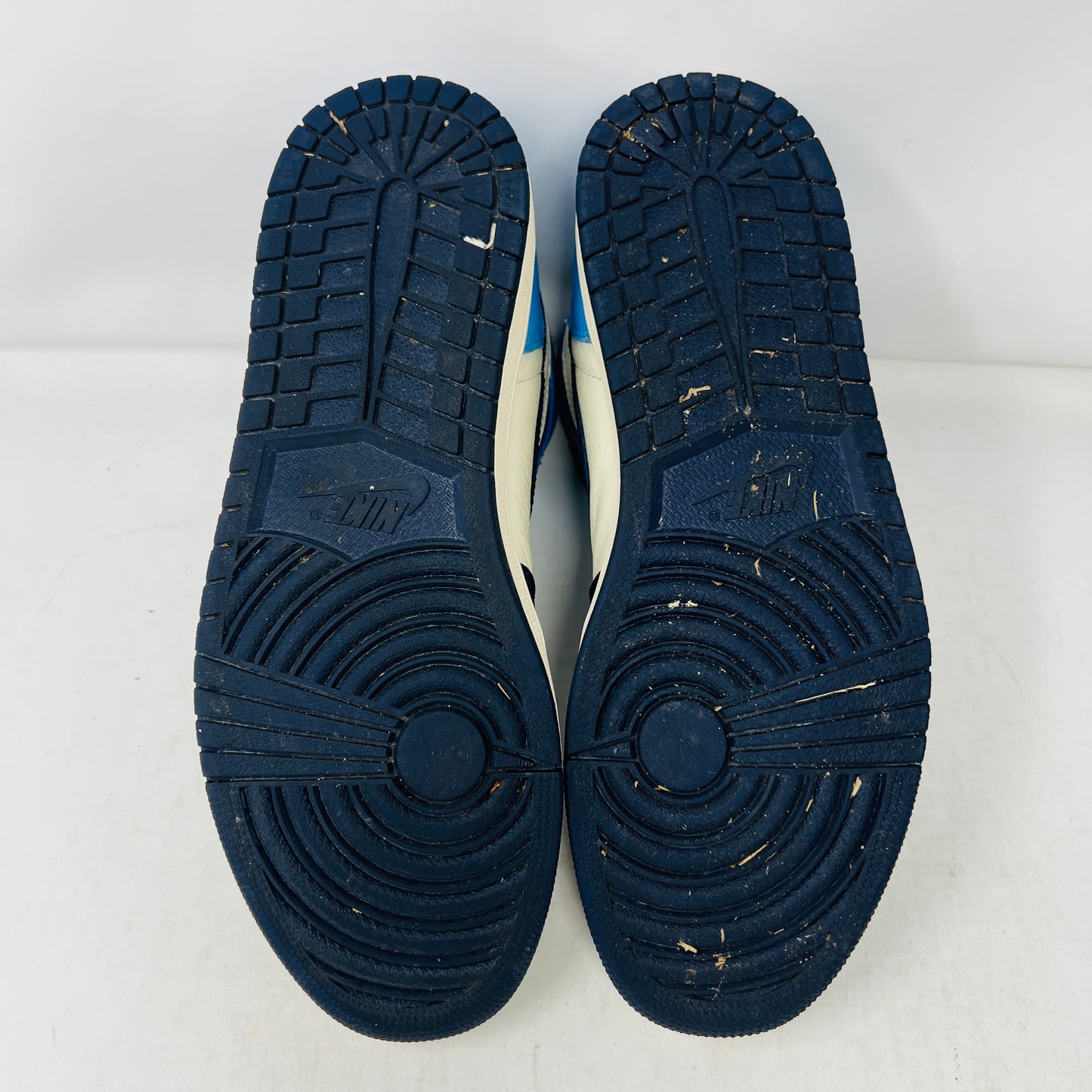 Jordan 1 Retro High Obsidian