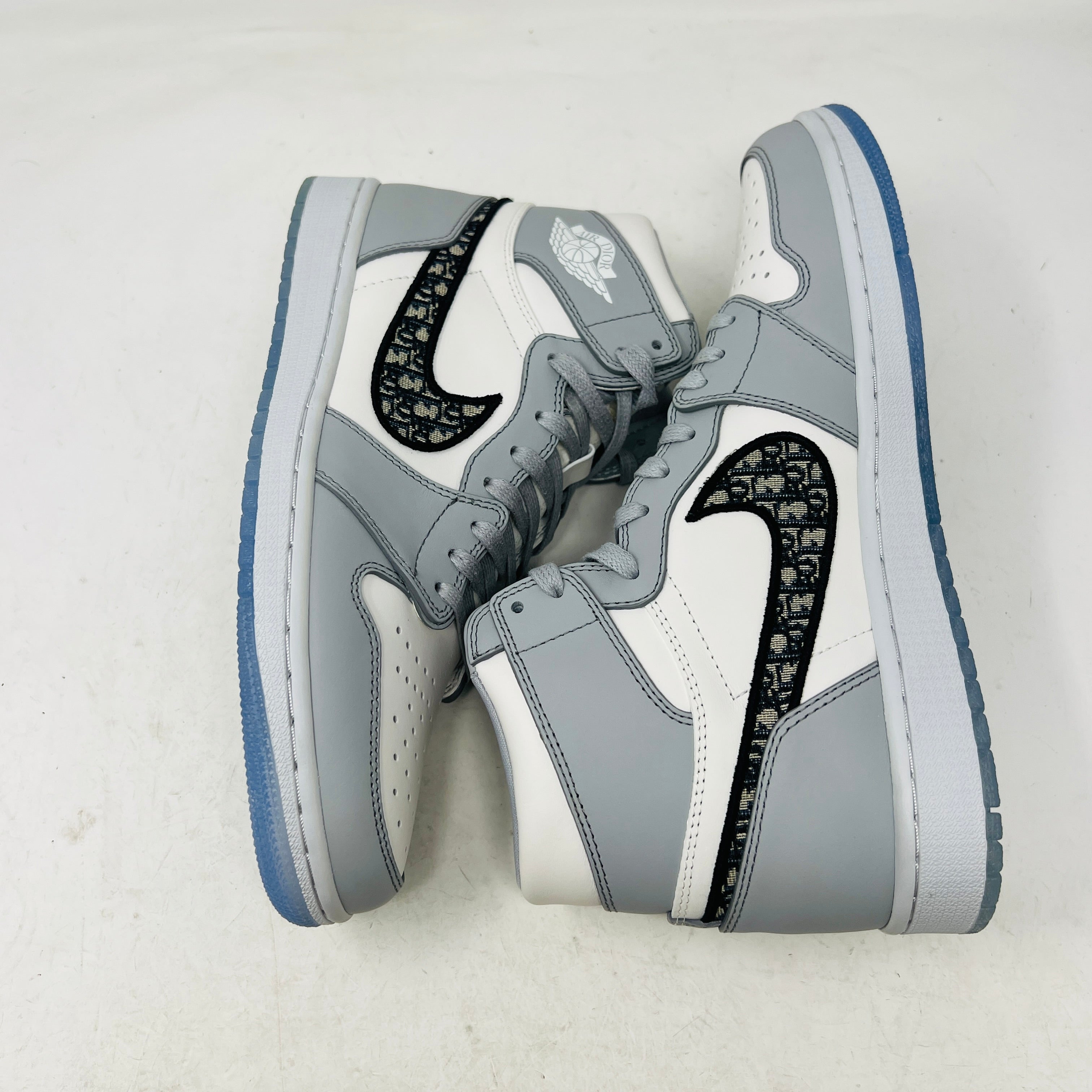 Jordan 1 Retro High Dior – Holy Ground