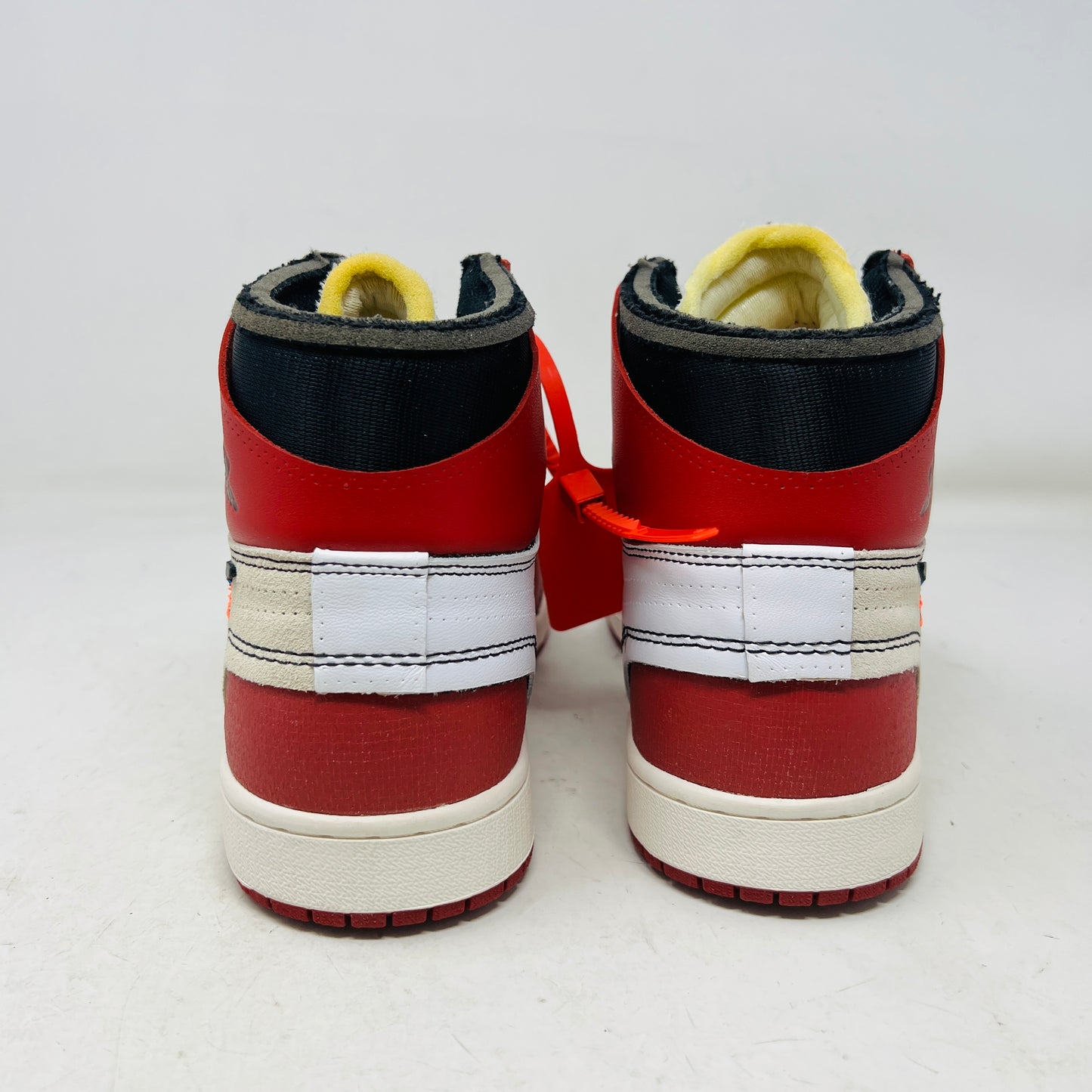 Jordan 1 Retro High Off-White Chicago