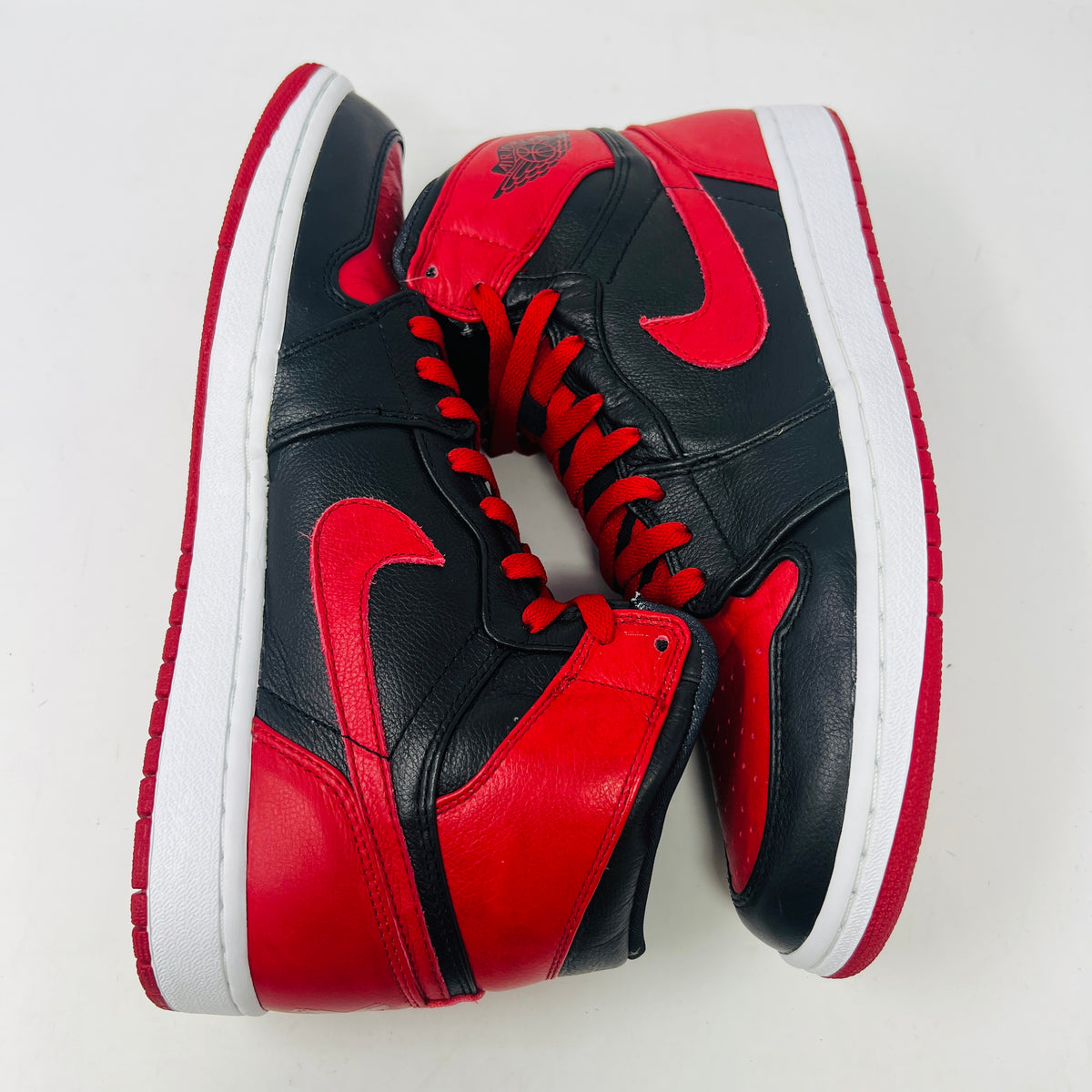 Jordan 1 Retro Banned