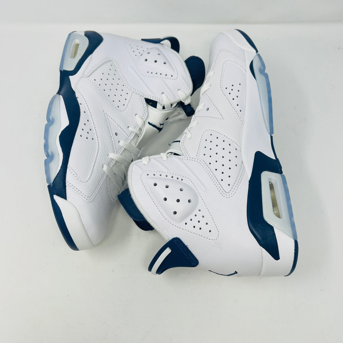 Jordan 6 Retro Midnight Navy