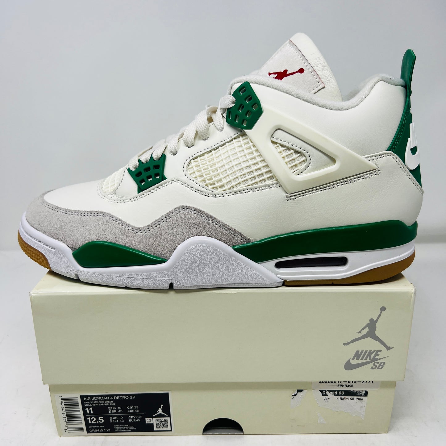 Jordan 4 Retro SB Pine Green