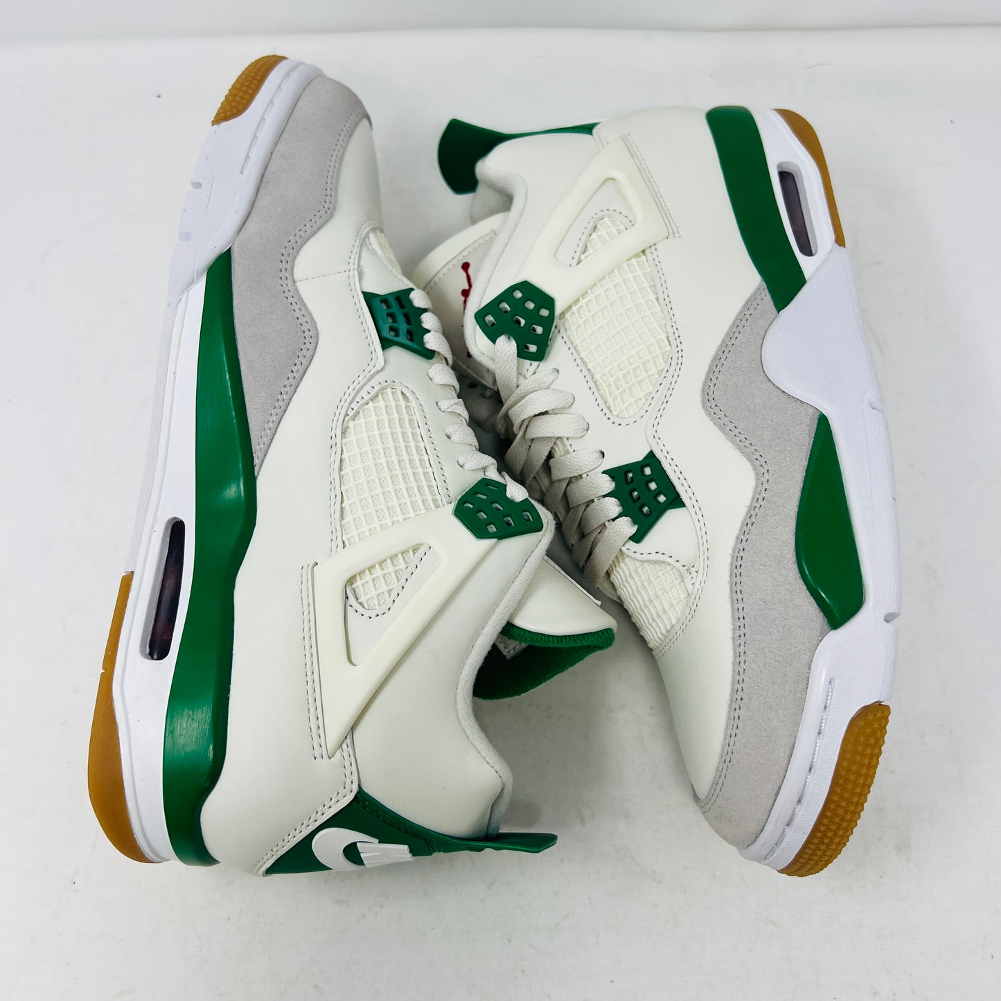 Jordan 4 Retro SB Pine Green
