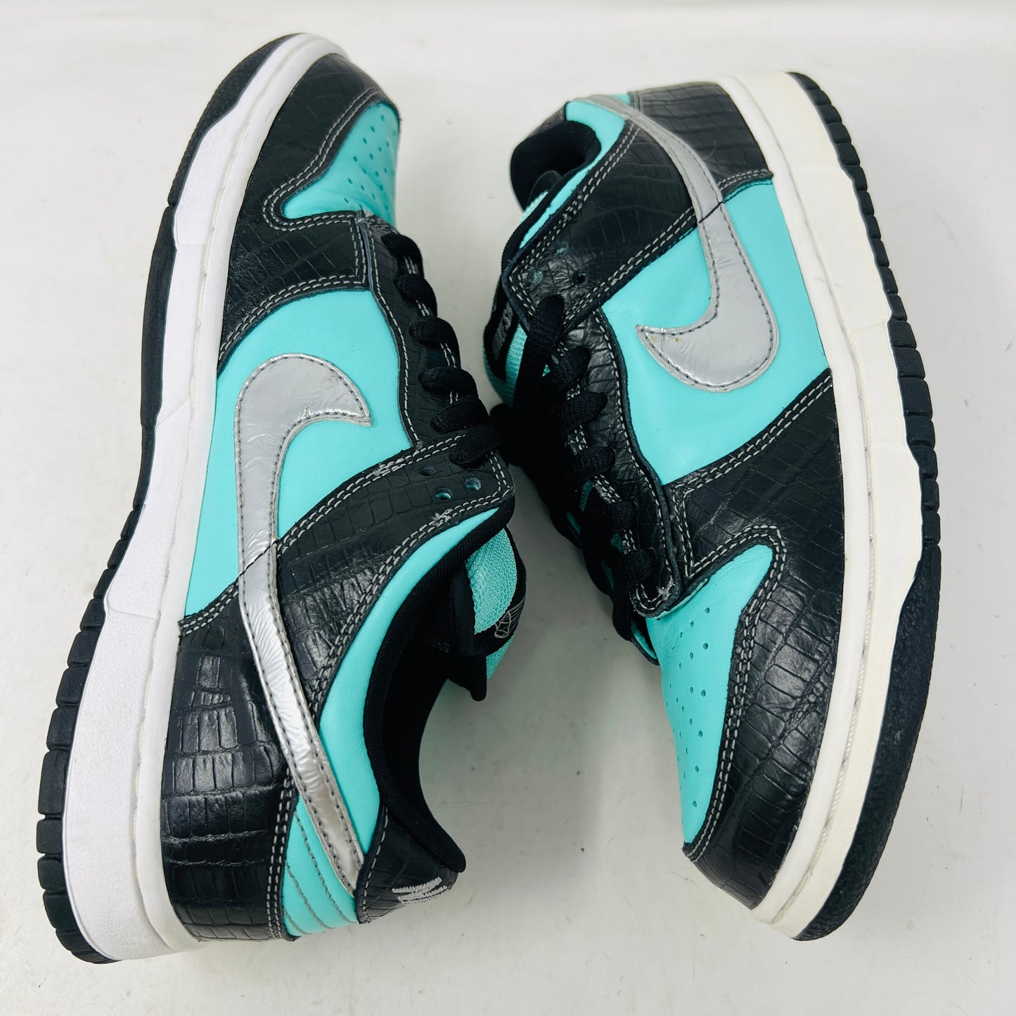 Nike SB Dunk Low Diamond Supply Co.