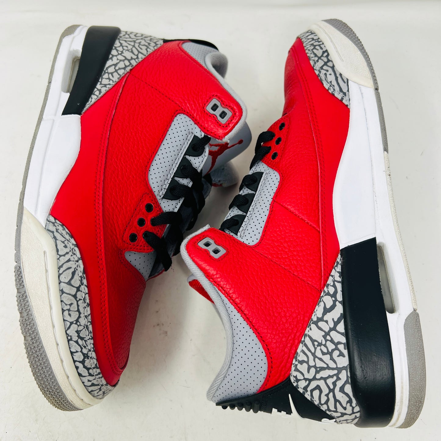 Jordan 3 Retro SE Unite
