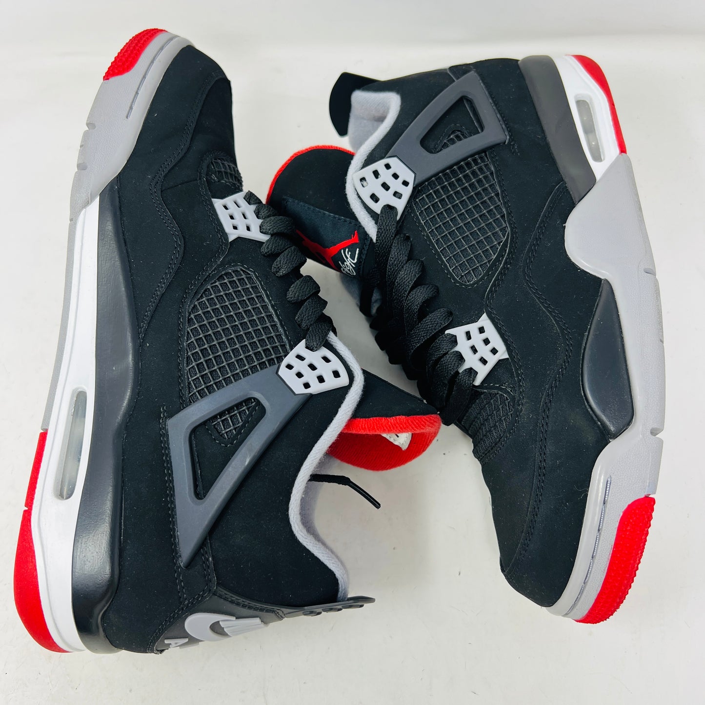 Jordan 4 Retro Bred (2019)