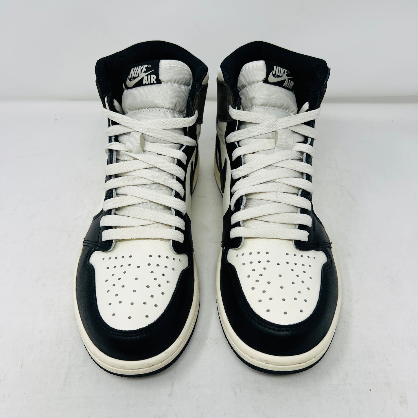 Jordan 1 Retro High Dark Mocha