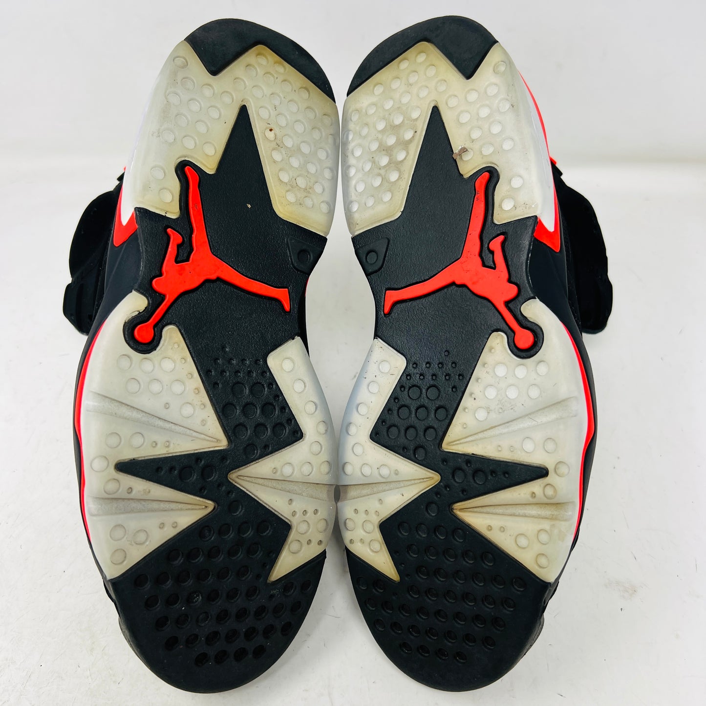 Jordan 6 Retro Black Infrared (2019)