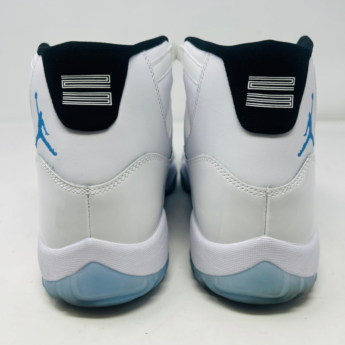 Jordan 11 Retro Legend Blue (2024)