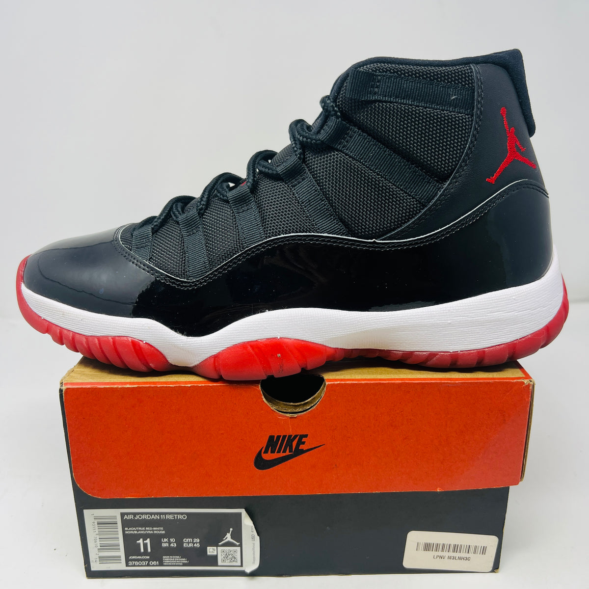 Jordan 11 Retro Playoffs Bred (2019)