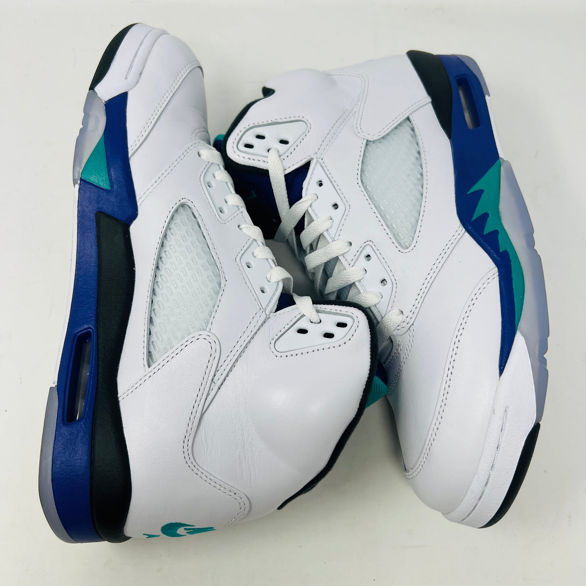 Jordan 5 Retro Grape (2025)