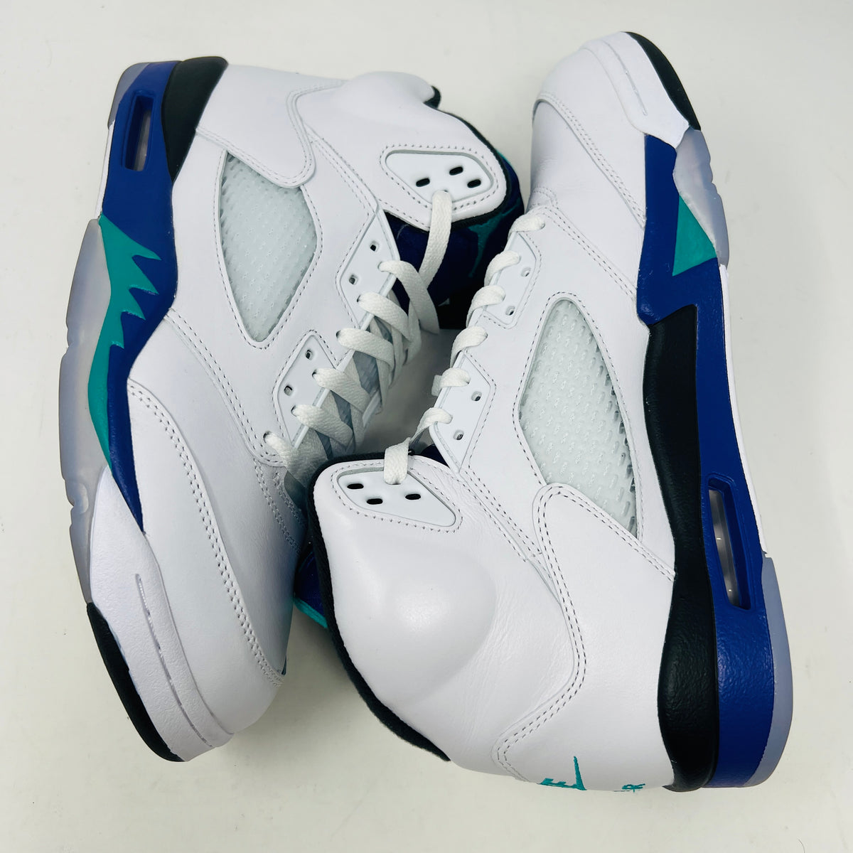 Jordan 5 Retro Grape (2025)