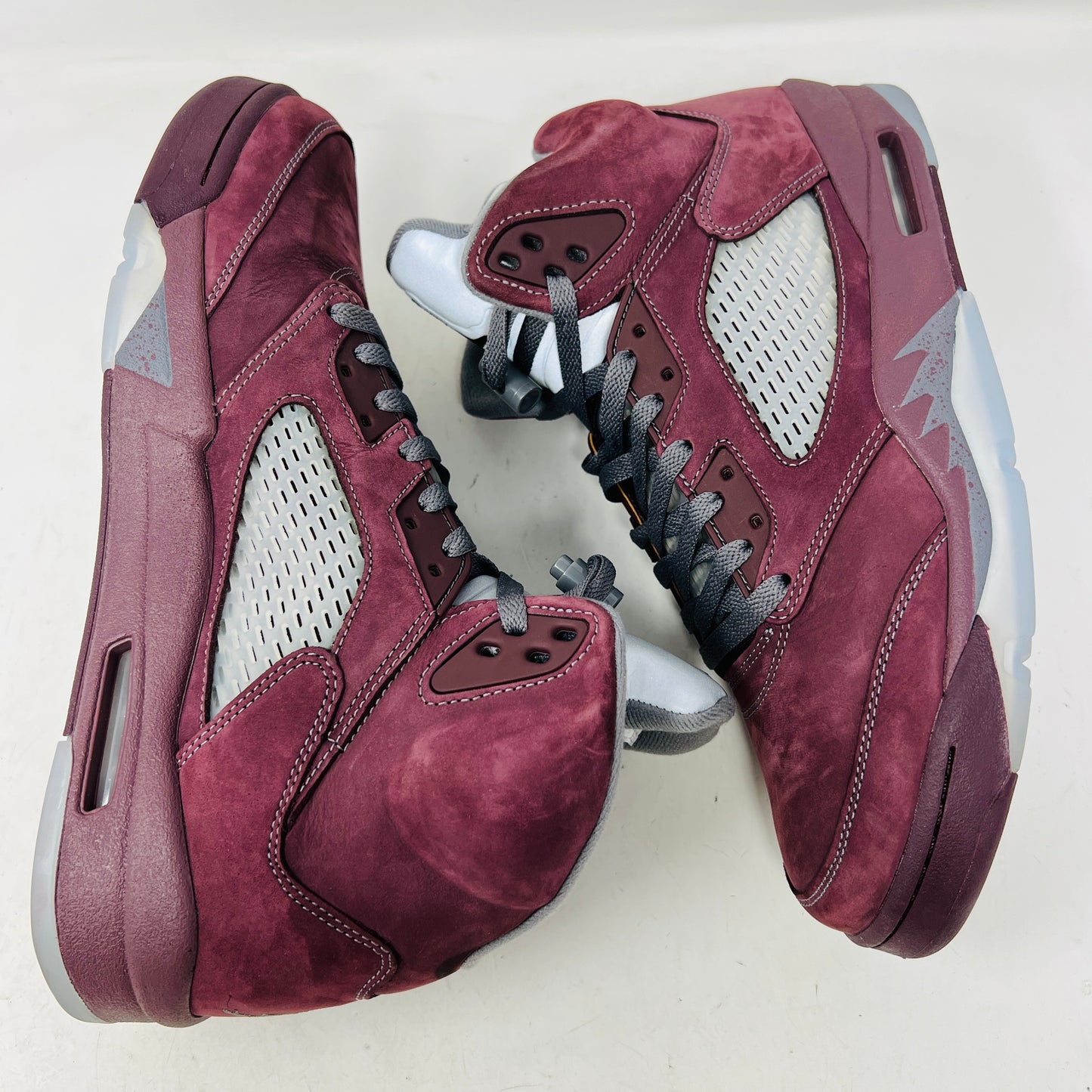 Jordan 5 Retro Burgundy (2023)
