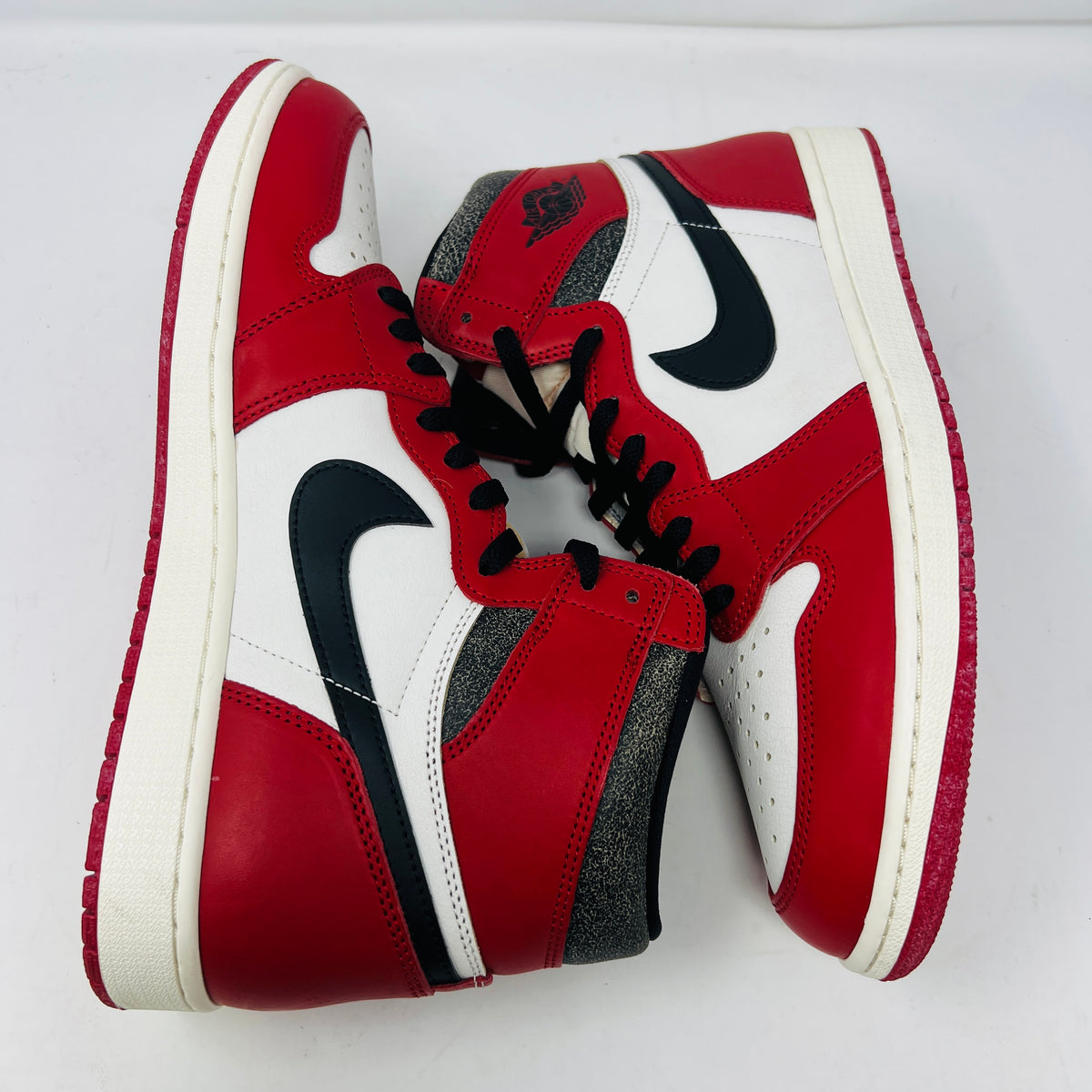 Jordan 1 Retro High OG Chicago Lost and Found