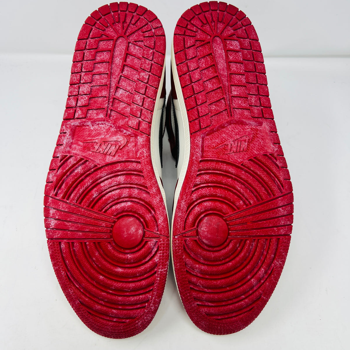 Jordan 1 Retro High OG Chicago Lost and Found