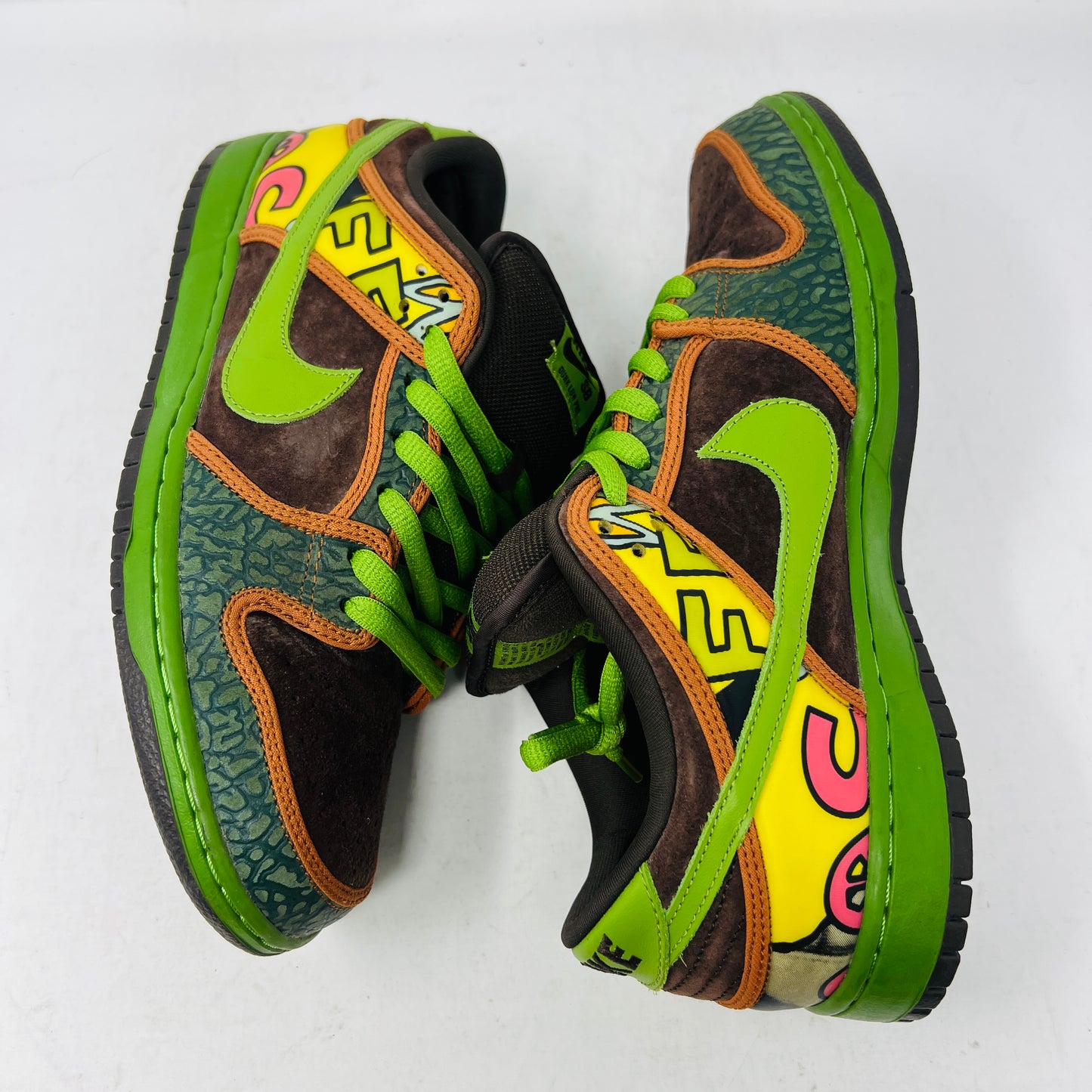 Nike SB Dunk Low De La Soul (2015)