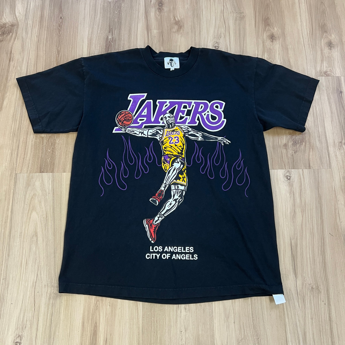 Warren Lotas LeBron James Lakers T-Shirt Black