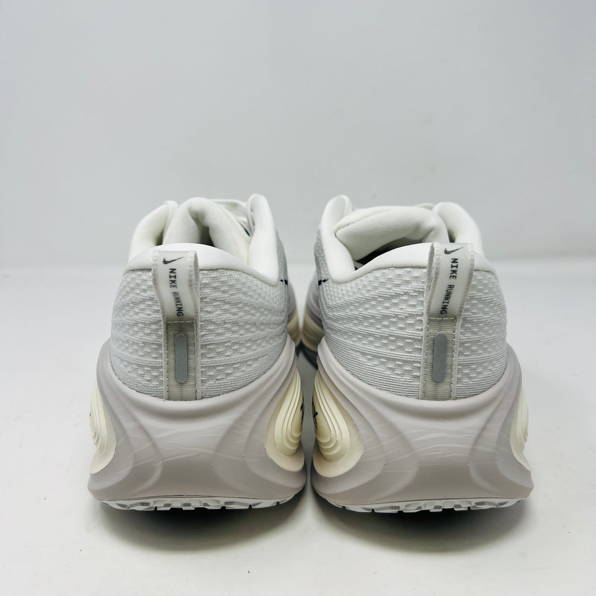 Nike Vomero Plus Run