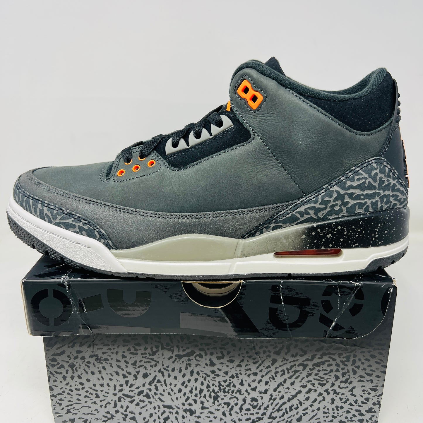 Jordan 3 Retro Fear Pack (2023)