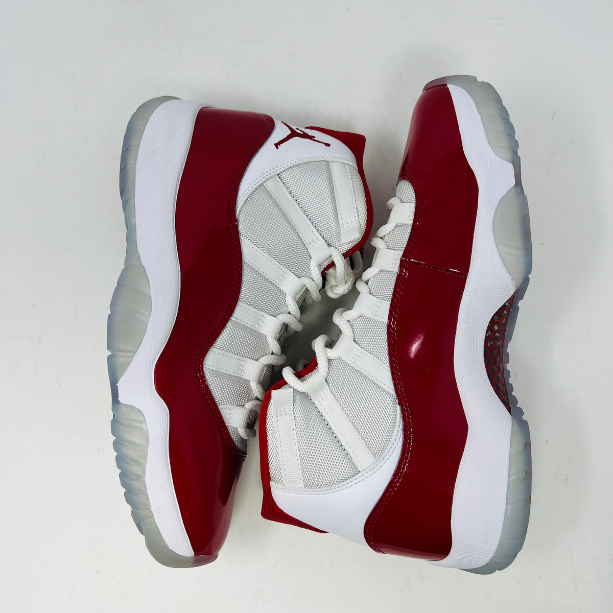 Jordan 11 Retro Cherry (2022)