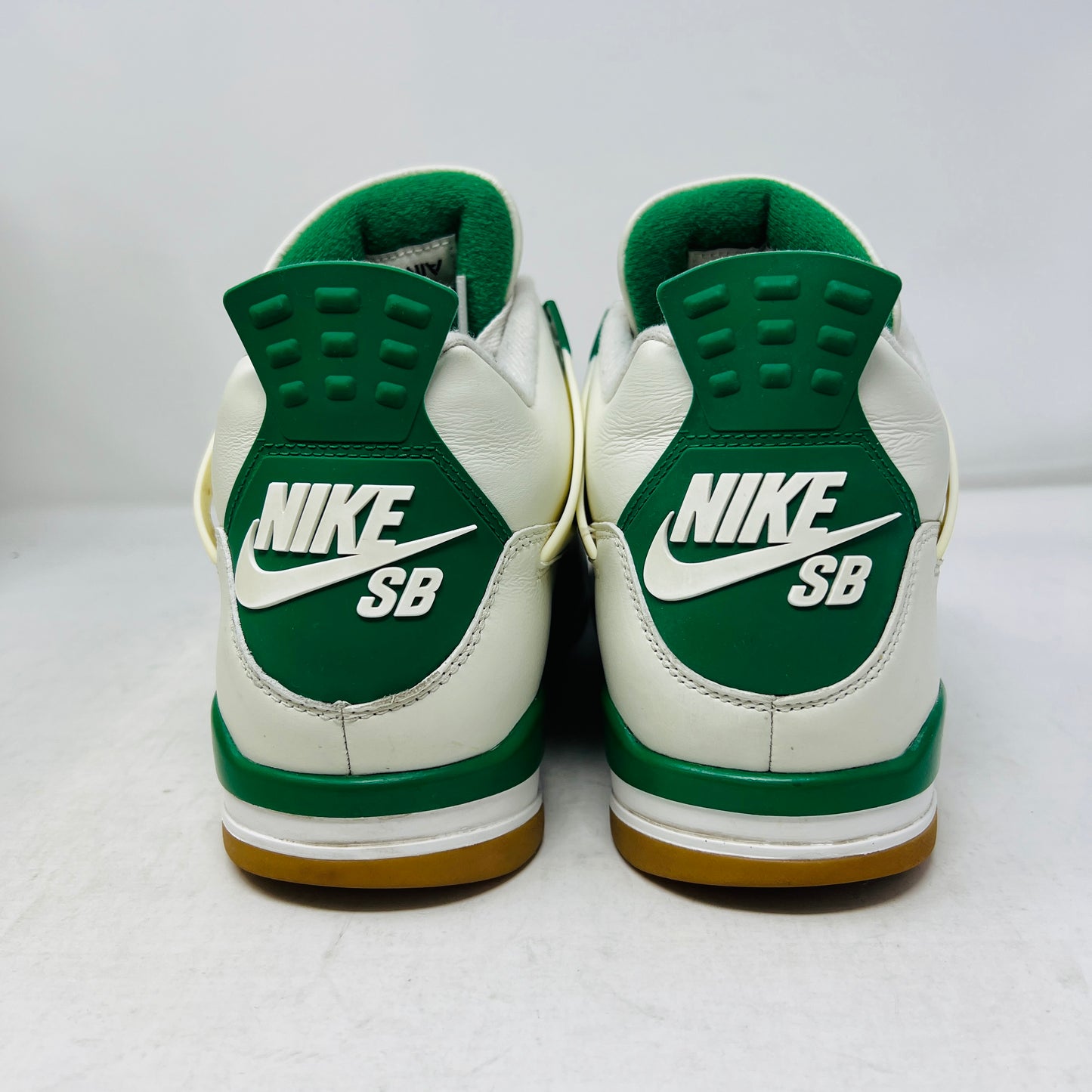 Jordan 4 Retro SB Pine Green