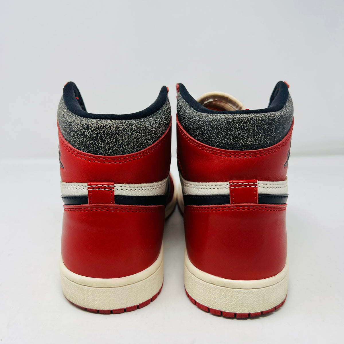 Jordan 1 Retro High OG Chicago Lost and Found