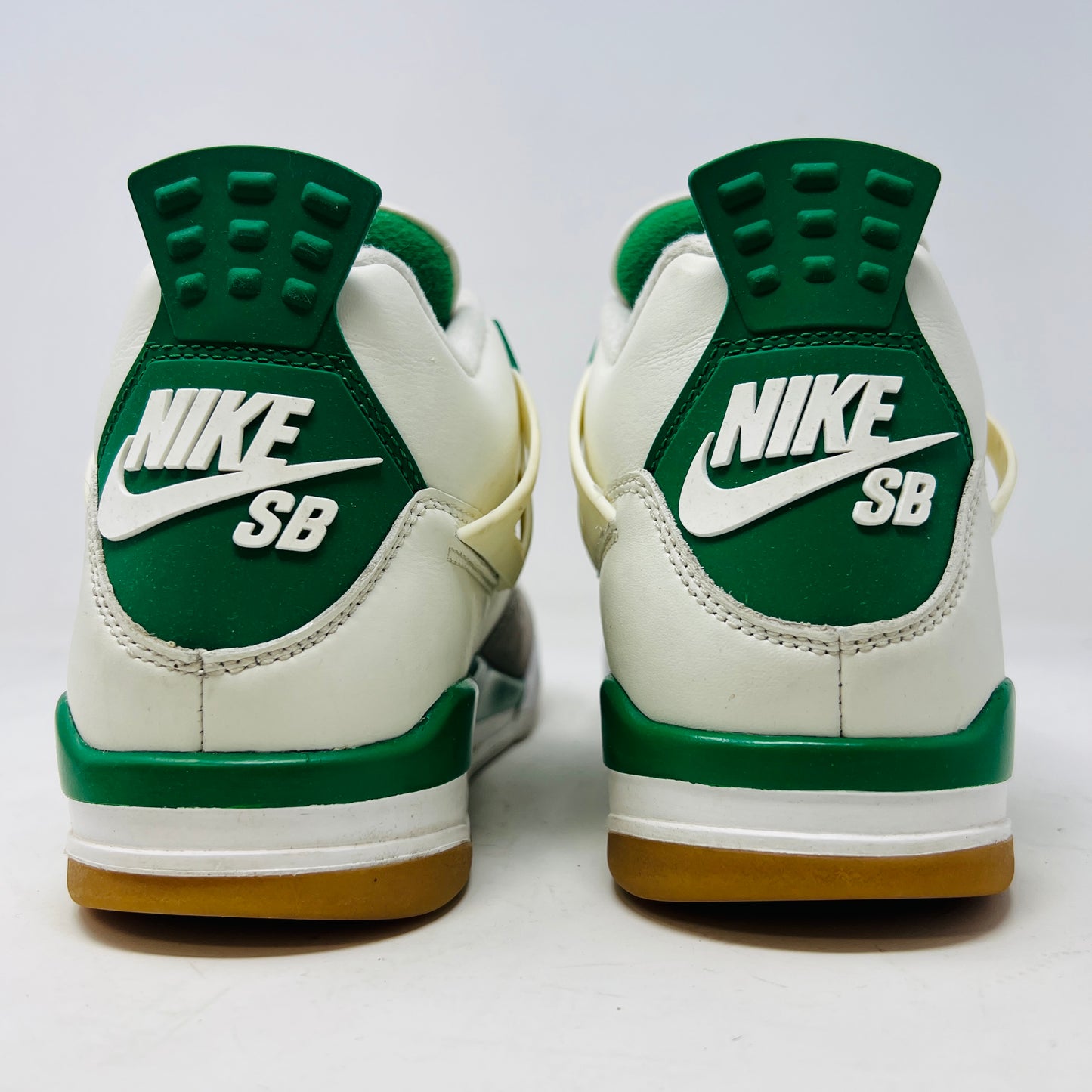 Jordan 4 Retro SB Pine Green