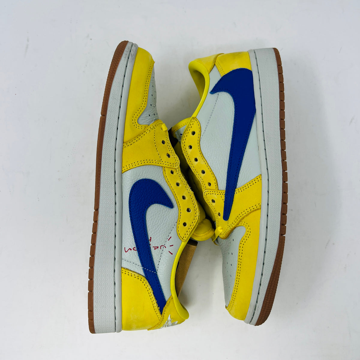 Jordan 1 Retro Low OG SP Travis Scott Canary (Women's)