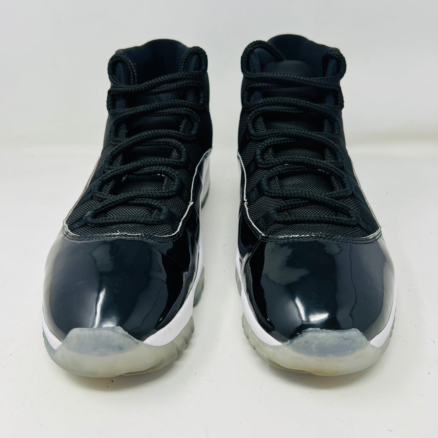 Jordan 11 Retro Space Jam (2016)