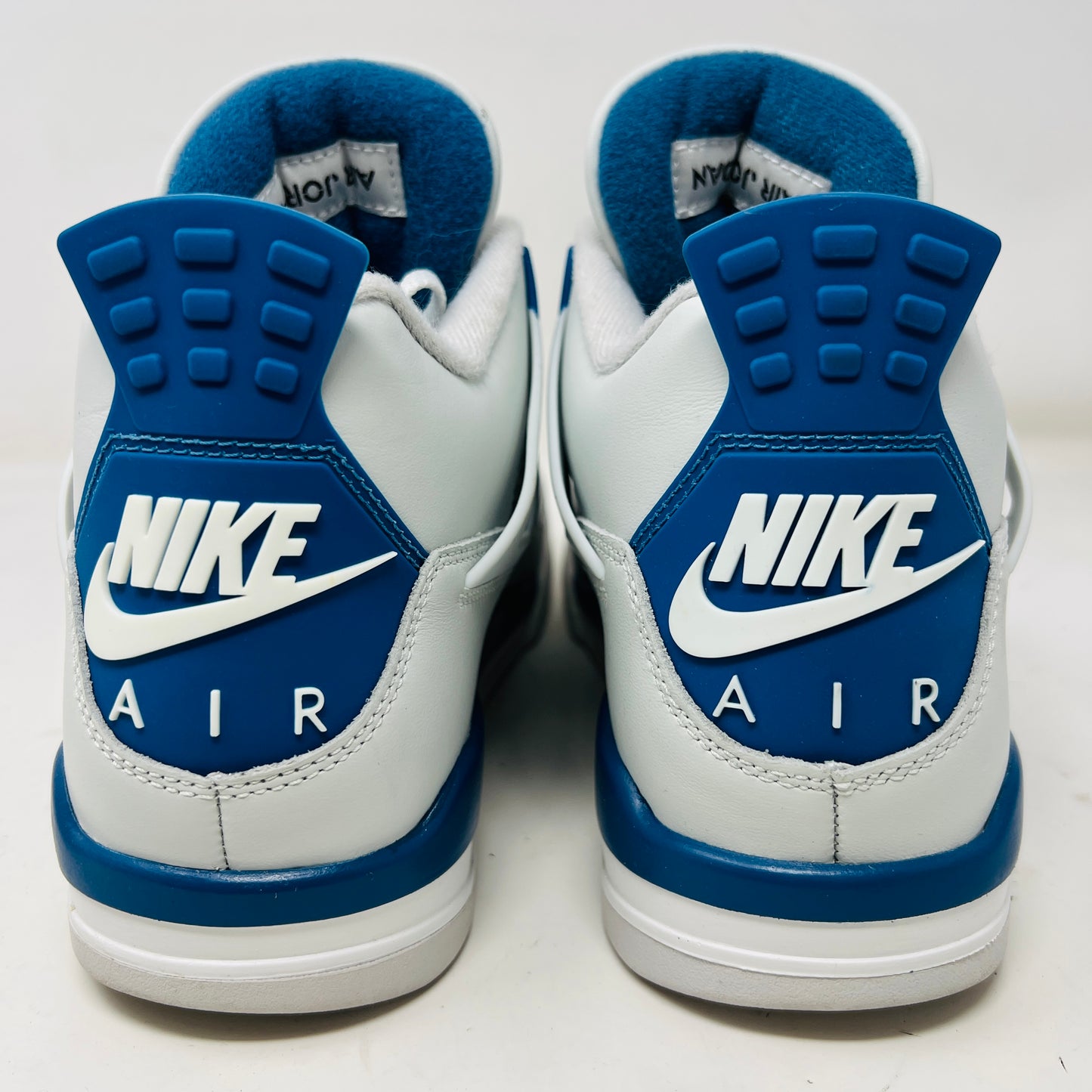 Jordan 4 Retro Military Blue (2024)