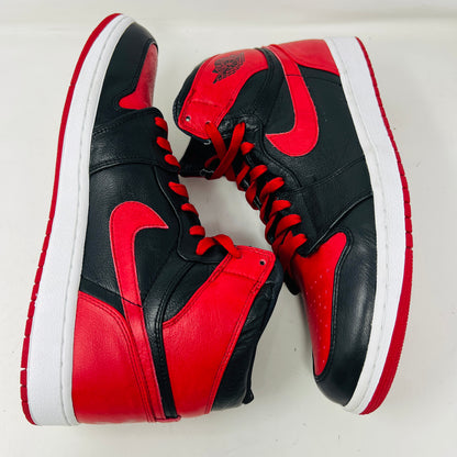 Jordan 1 Retro Banned (B-Grade) (2011)