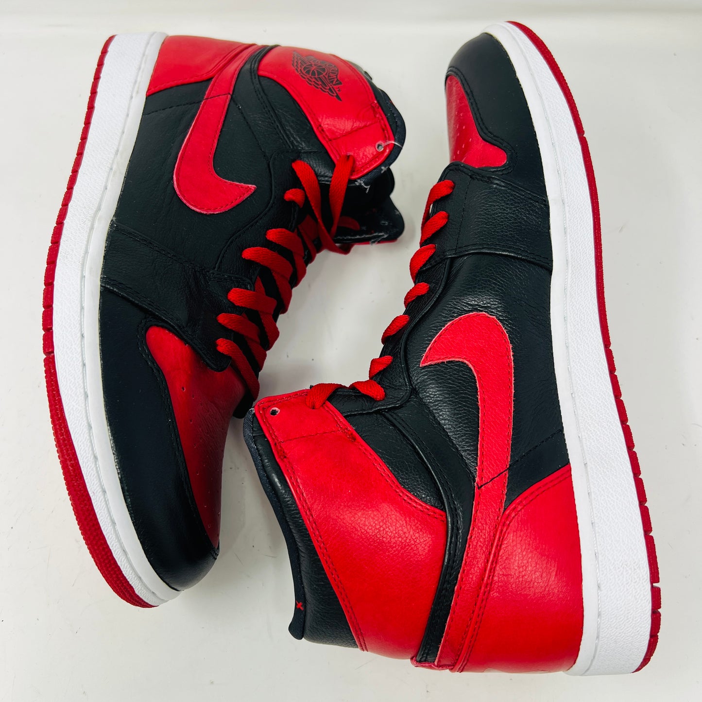 Jordan 1 Retro Banned (B-Grade) (2011)