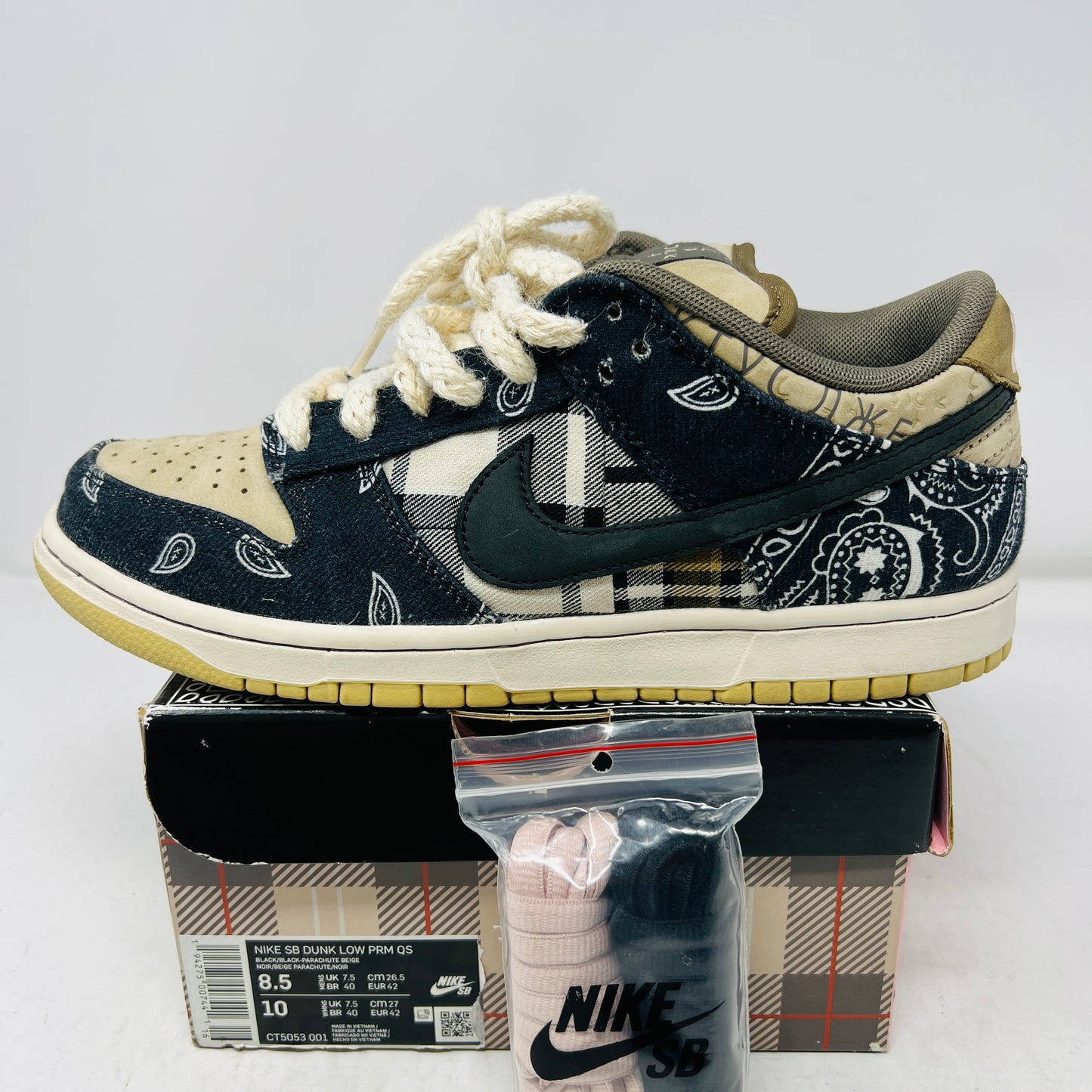 Nike SB Dunk Low Travis Scott (Special Box)
