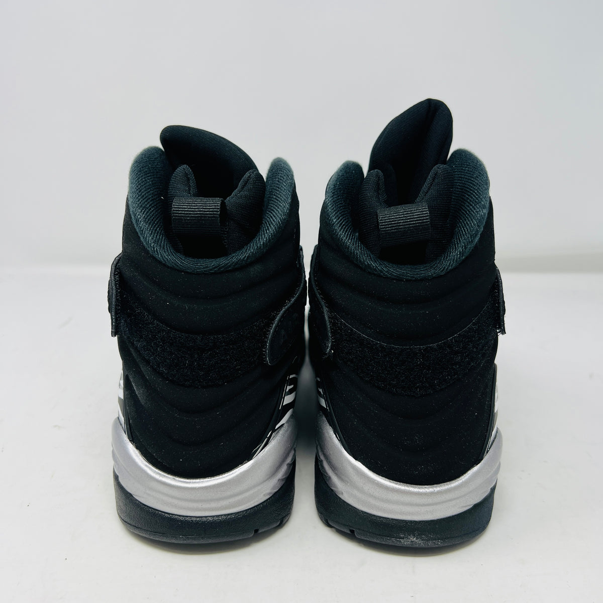 Jordan 8 Retro Chrome (2026)