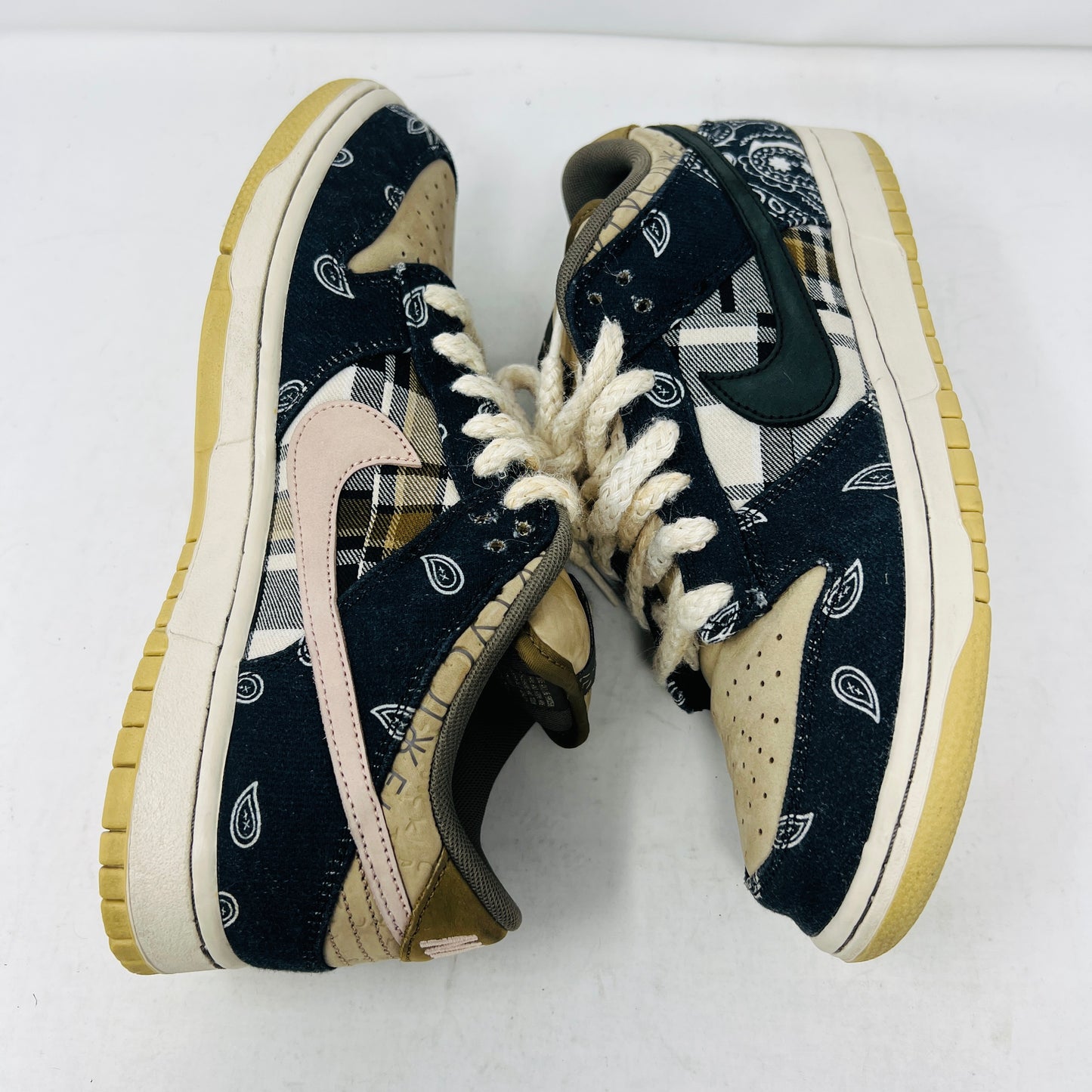 Nike SB Dunk Low Travis Scott (Special Box)