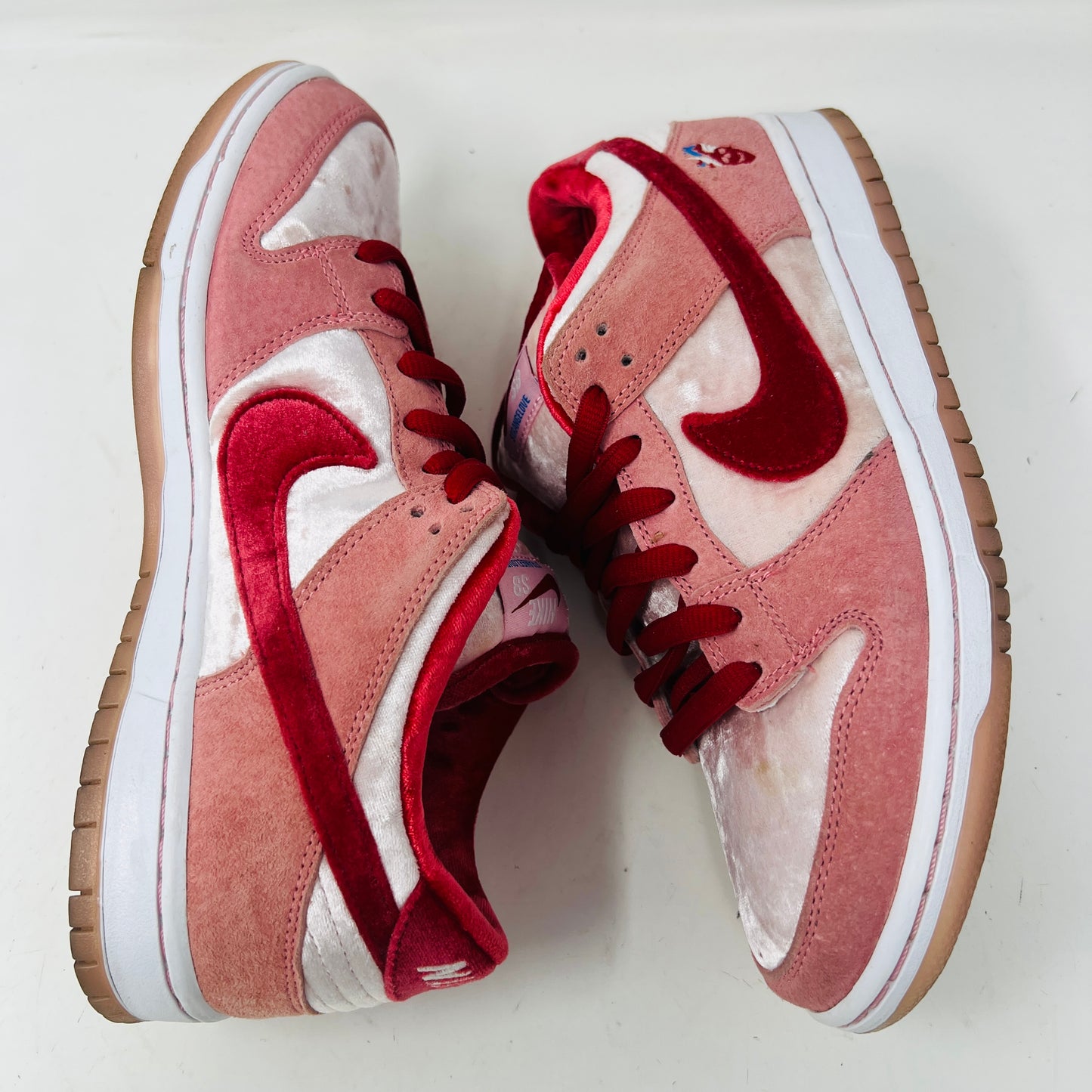 Nike SB Dunk Low StrangeLove Skateboards