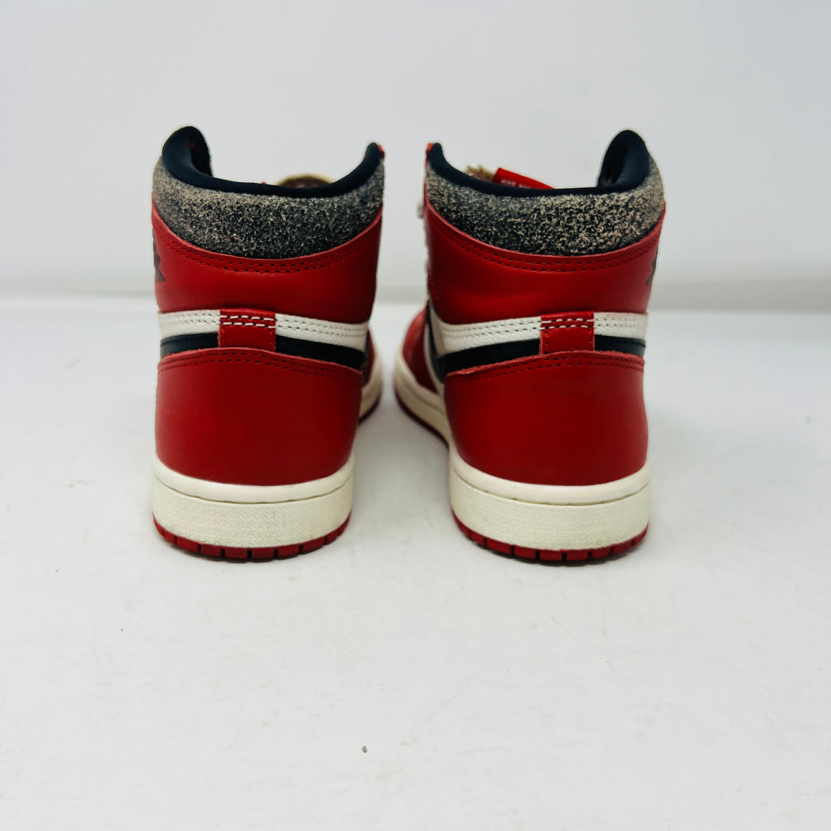 Jordan 1 Retro High OG Chicago Lost and Found