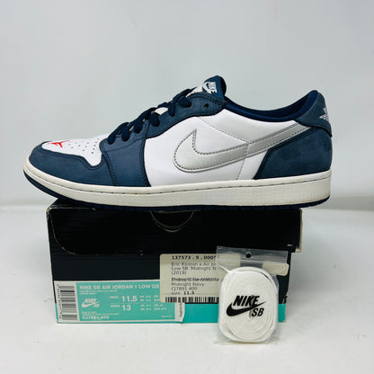 Jordan 1 Low SB Midnight Navy