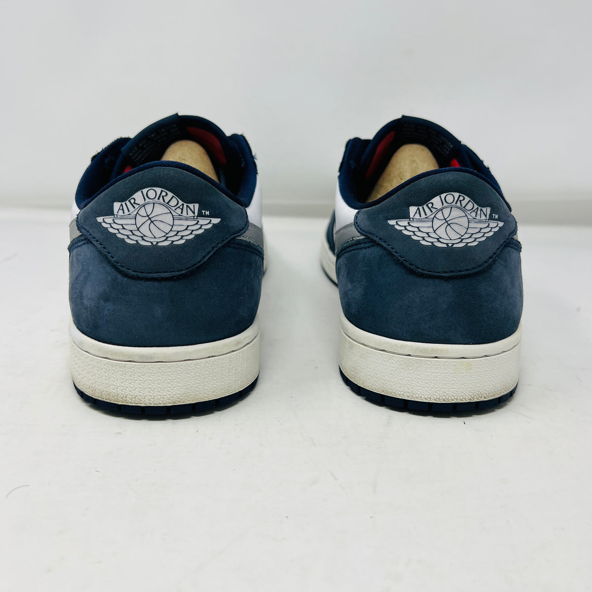 Jordan 1 Low SB Midnight Navy