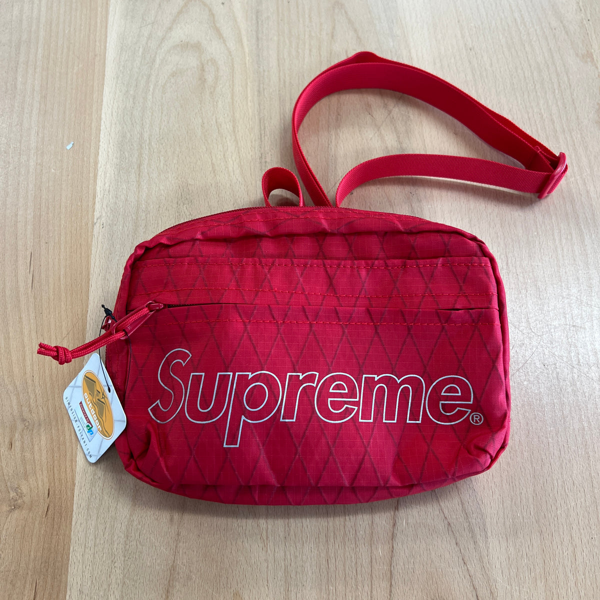 Supreme Shoulder Bag (FW18) Red