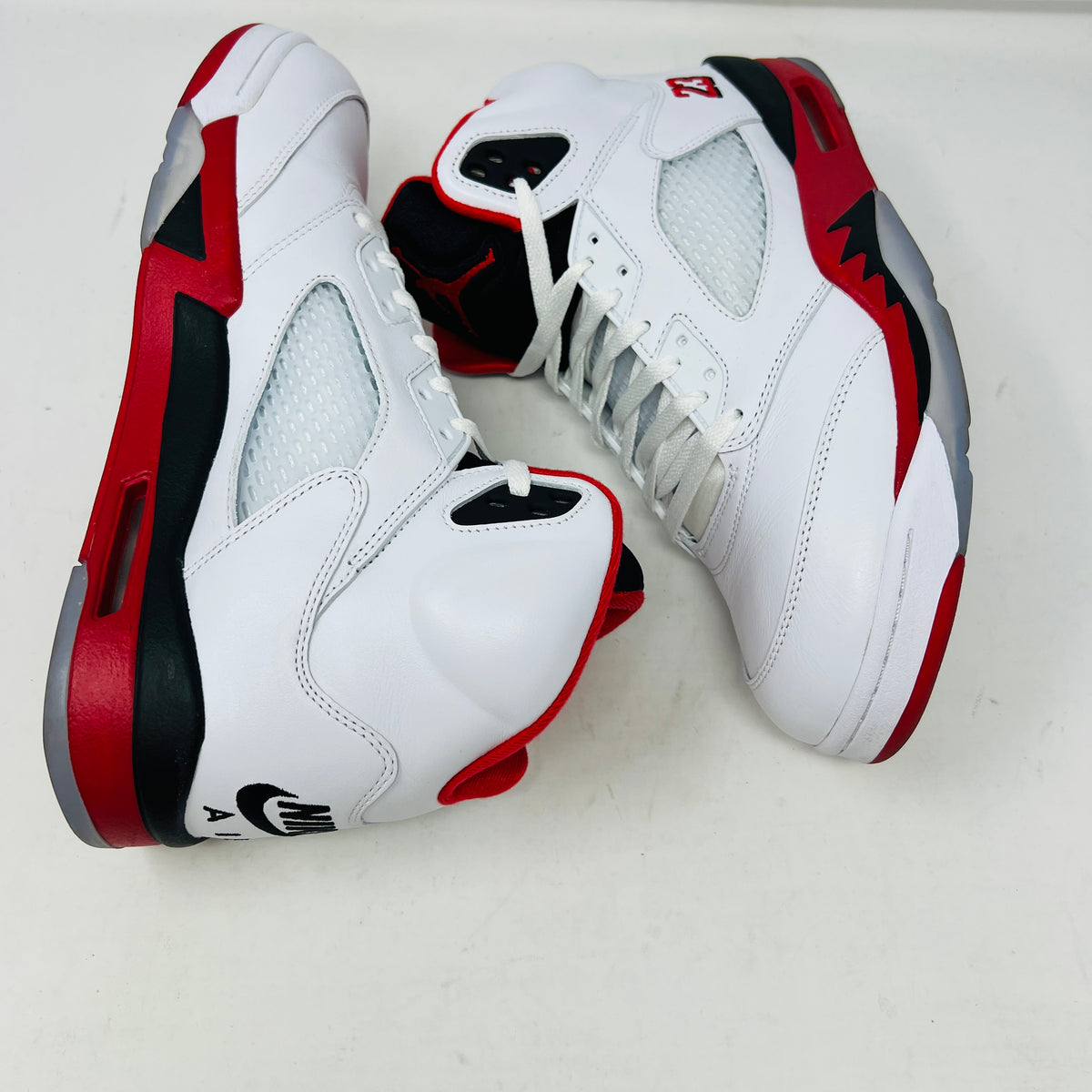 Jordan 5 Retro Fire Red Black Tongue